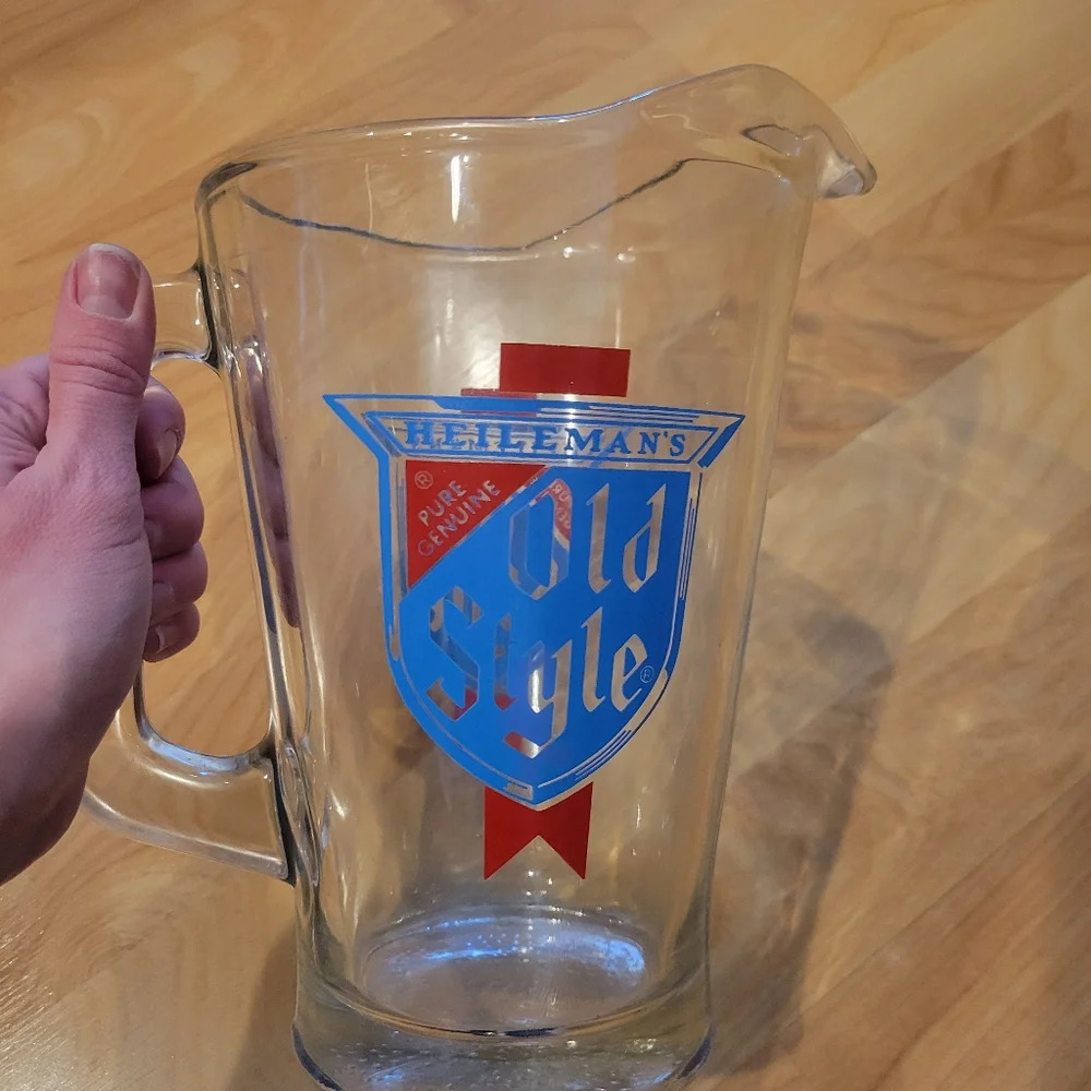 VINTAGE OLD STYLE HEILEMAN'S GLASS BEER PITCHER - Picture 2 of 8
